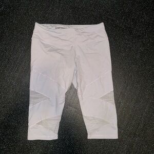 Victoria Sport Cropped Leggings with Mesh Detail